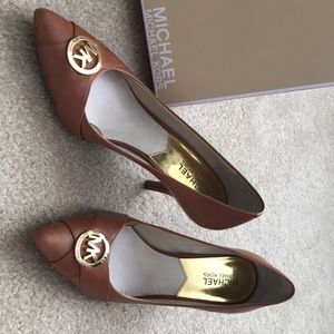 👠 Leather “Caroline Charm” Pump 👠